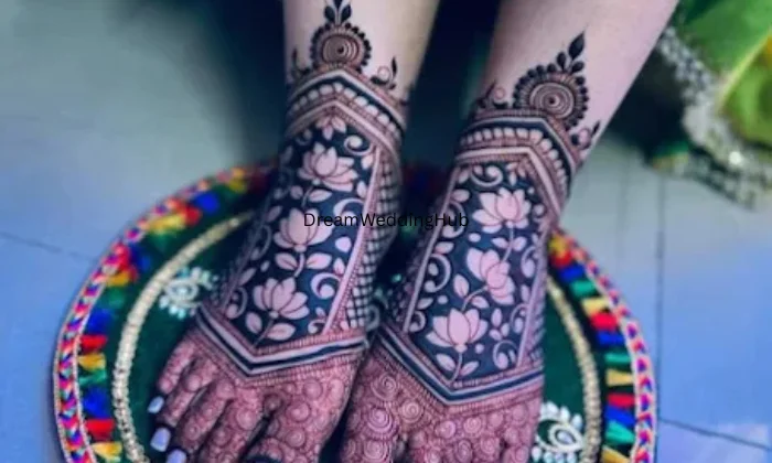 Aryan  Mehandi  Artist
